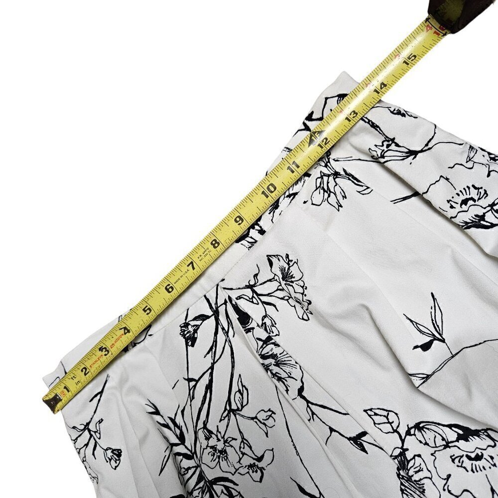 MaxMara Black and White Floral A-Line Skirt Size 6 - Picture 7 of 11